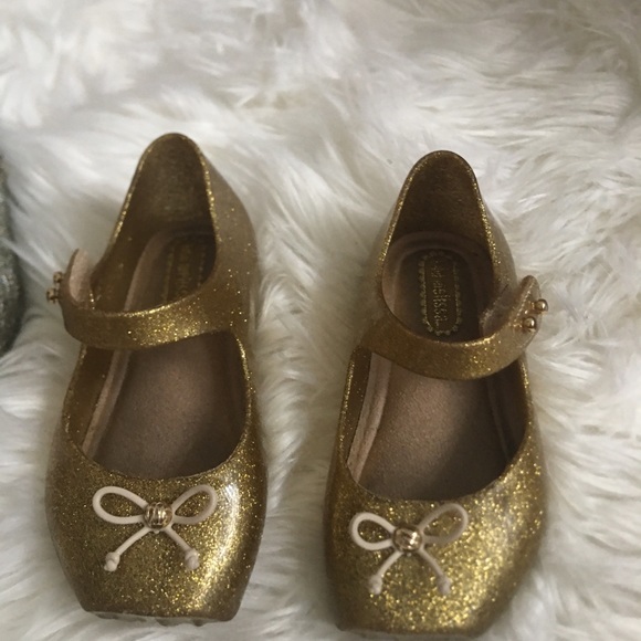 Used bundle of 3 mini Melissa size 6 and 7 - Picture 2 of 4